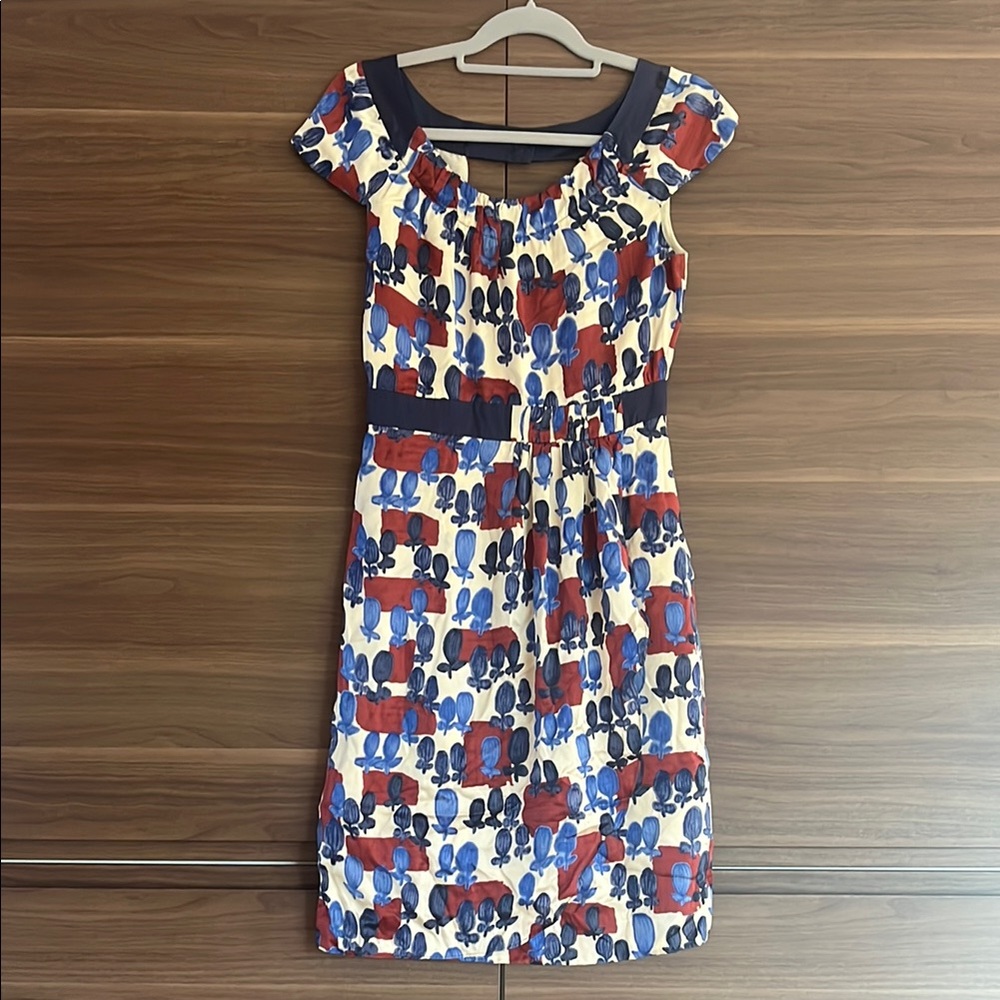 Buy or trade for a Size 4. Mint Jodi Arnold 100% silk dress Size 2. GUC